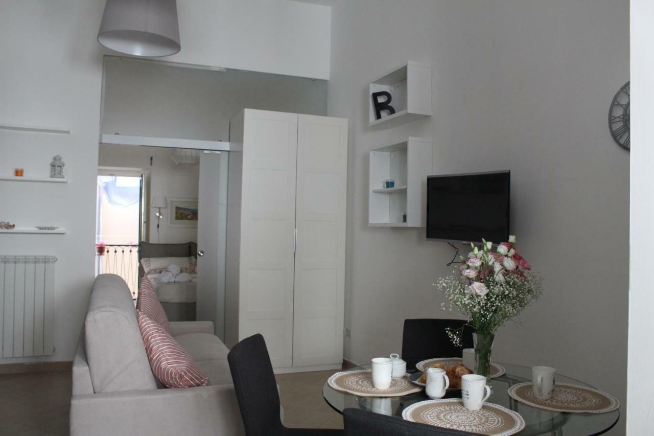 Arcadia 55 Apartment ซาแลร์โน ภายนอก รูปภาพ