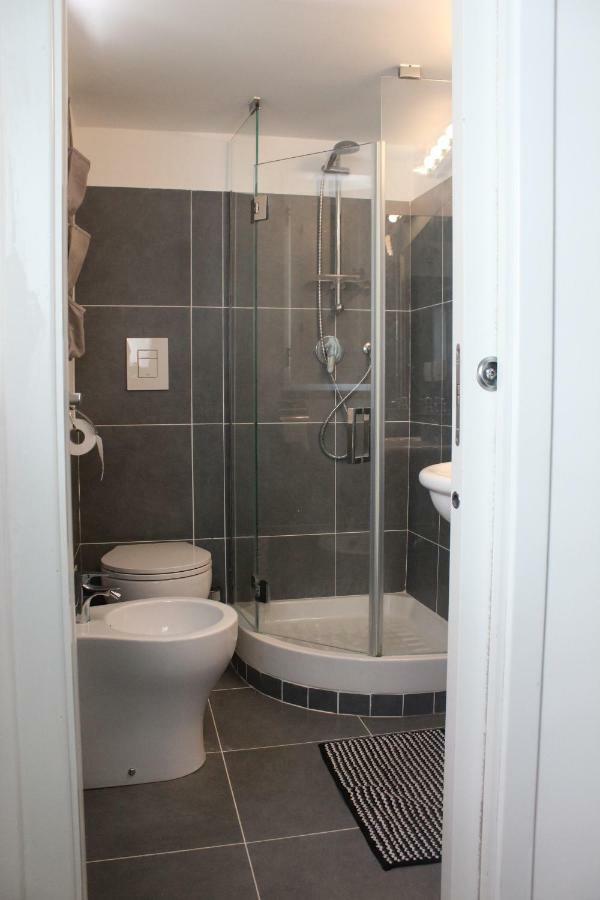 Arcadia 55 Apartment ซาแลร์โน ภายนอก รูปภาพ